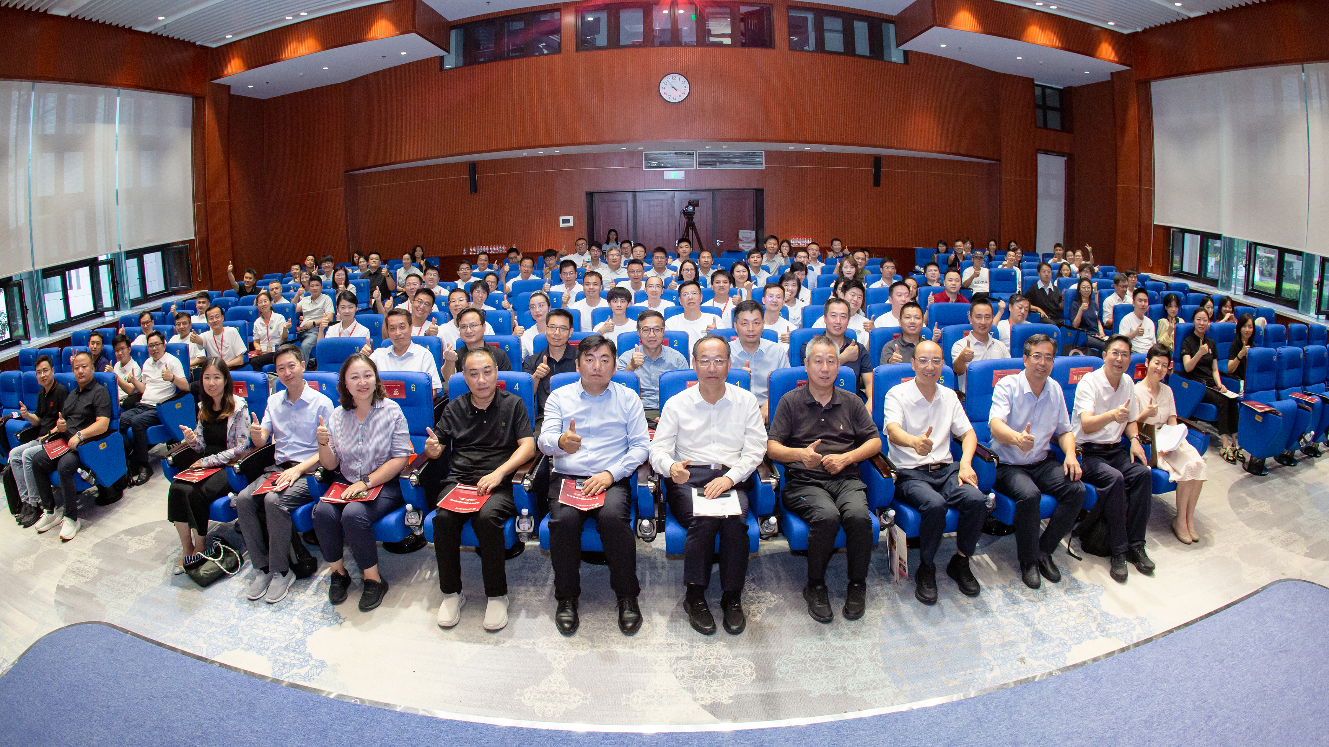 微信图片_2025-09-15_164258_350.jpg